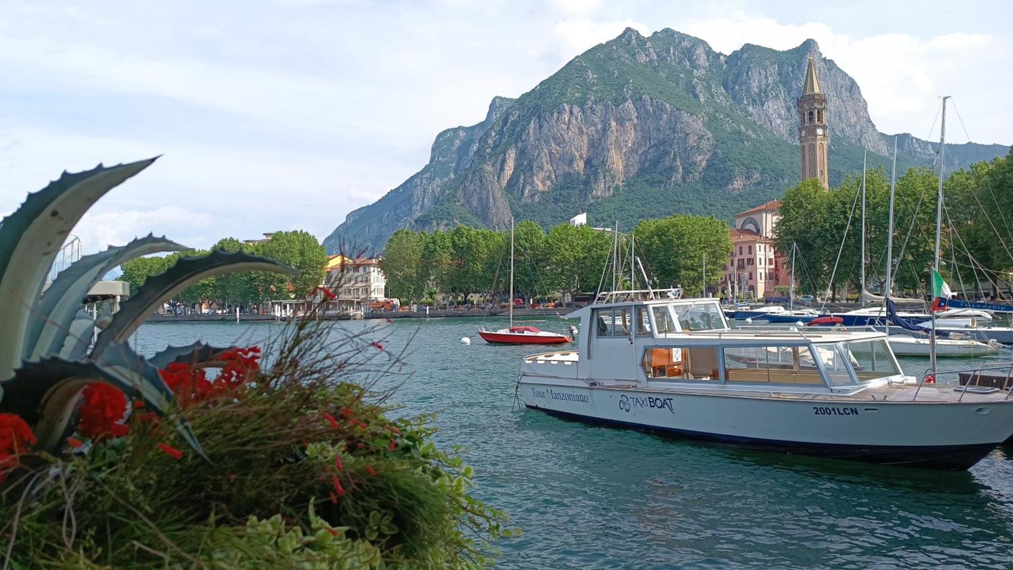 Finestra Sulla Piazza Apartamento Lecco Exterior foto