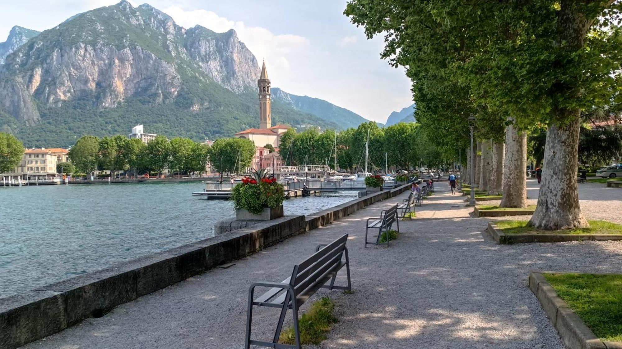 Finestra Sulla Piazza Apartamento Lecco Exterior foto